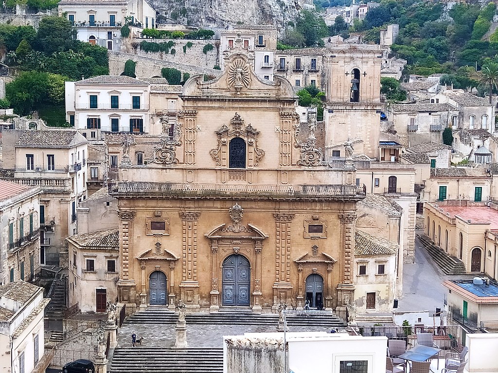 Modica: dalla festa del Sacro Cuore a quella di San Pietro, importanti eventi religiosi nel mese di giugno