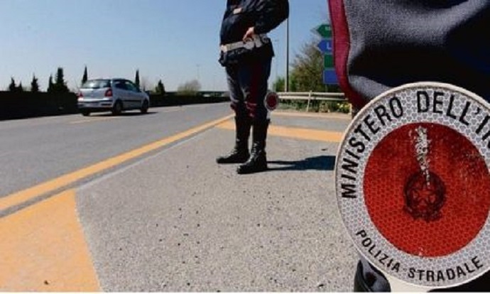 Da Salerno a Santa Croce con un carico di droga, albanese finisce in manette sull’autostrada