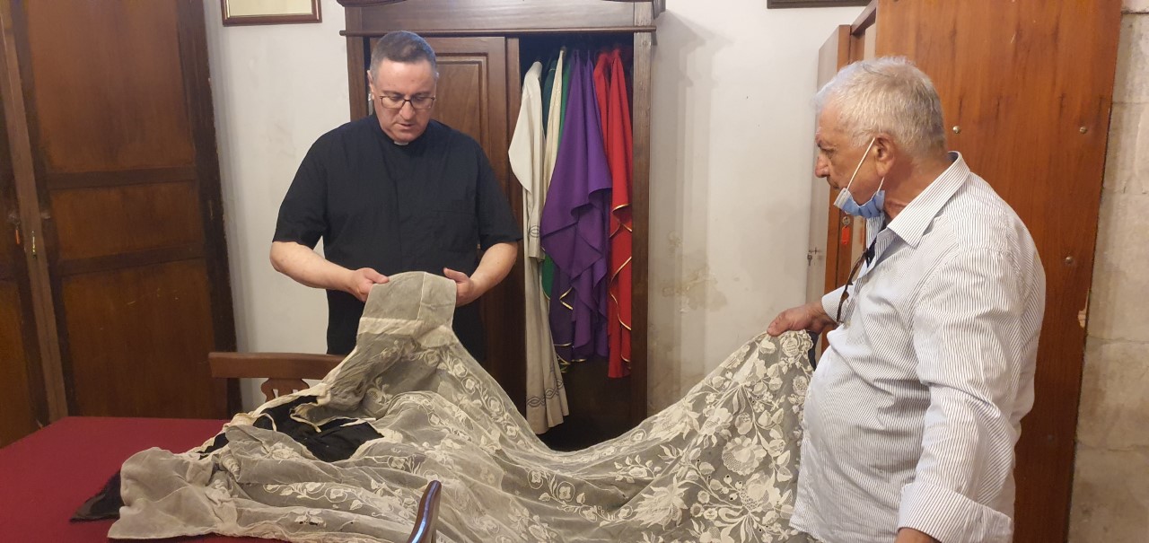 Pregiati paramenti liturgici del ‘700, donati alla Chiesa di Santa Maria di Betlem a Modica