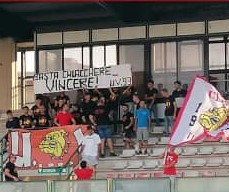 Vittoria Calcio: ieri il via alla preparazione con tanto entusiasmo, gli ultras chiedono di vincere