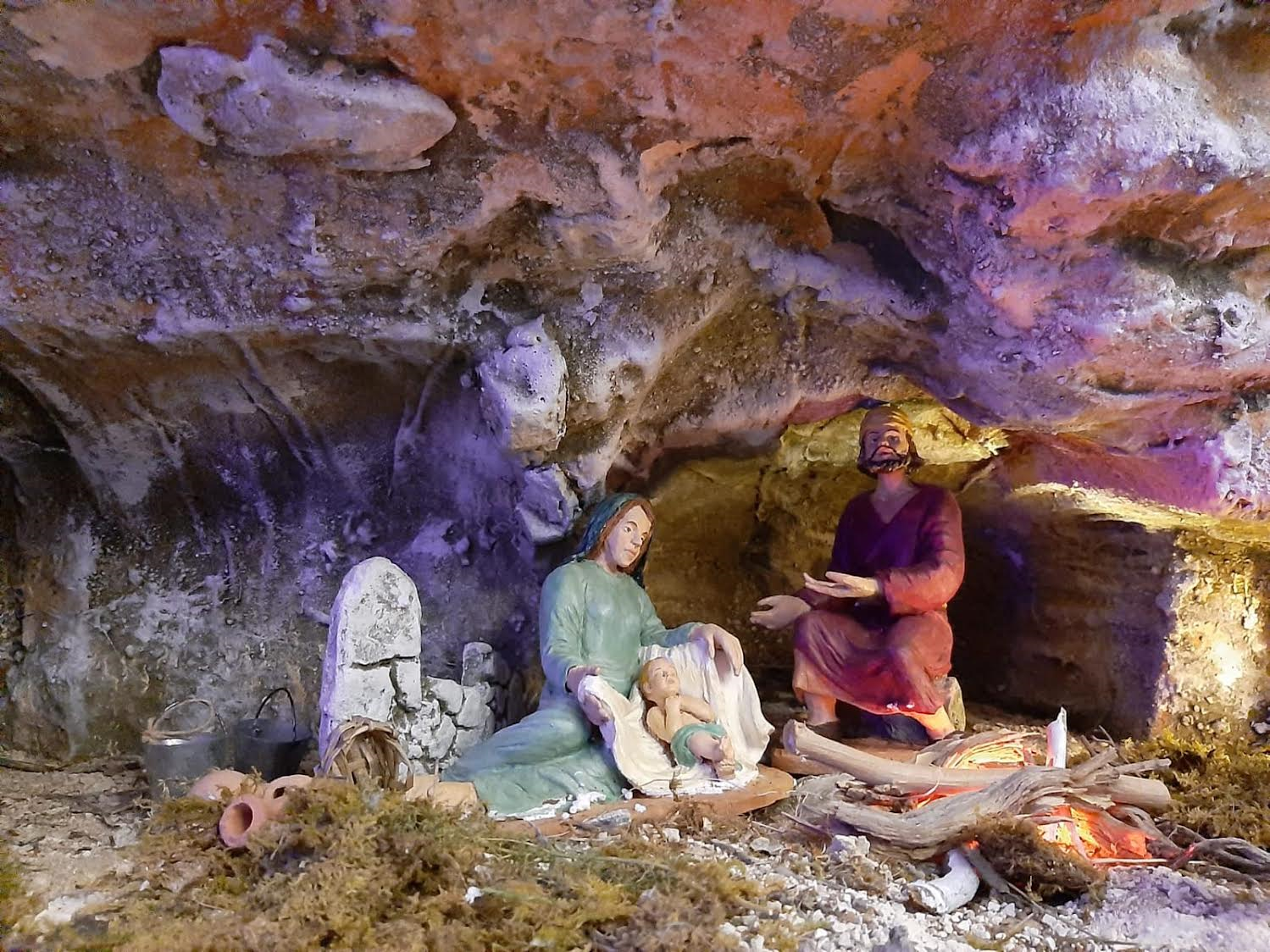 Vittoria, a Scoglitti, in piena estate, l’Associazione  l’Arco, propone di visitare un originale Presepe