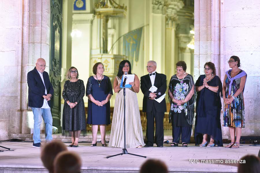 Mamma dell’anno e Mamma speciale: ecco le premiate ad Ispica nel corso di “E’vViva la mamma”