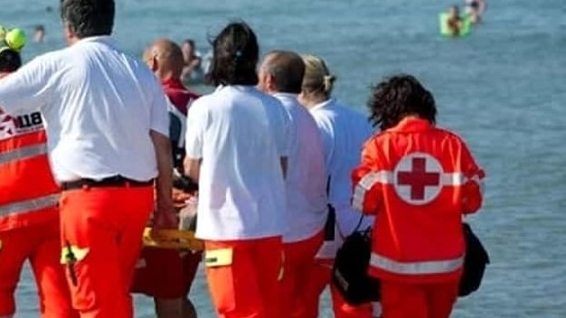Ispica: turista in vacanza alla Marza muore colto da malore mentre si apprestava a fare il bagno