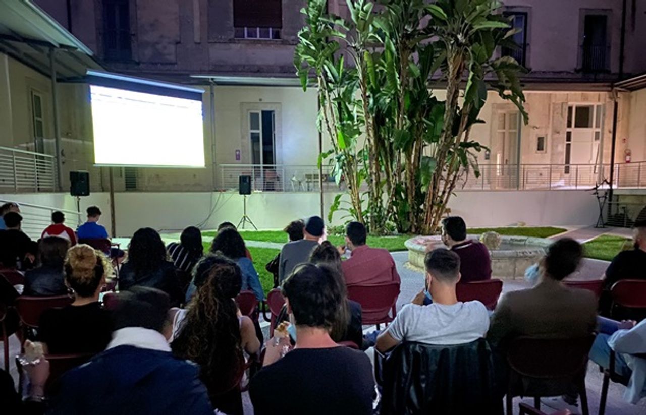 Ragusa, al via il Cinema all’Aperto, rassegna cinematografica settembrina, presso il Centro Commerciale Culturale