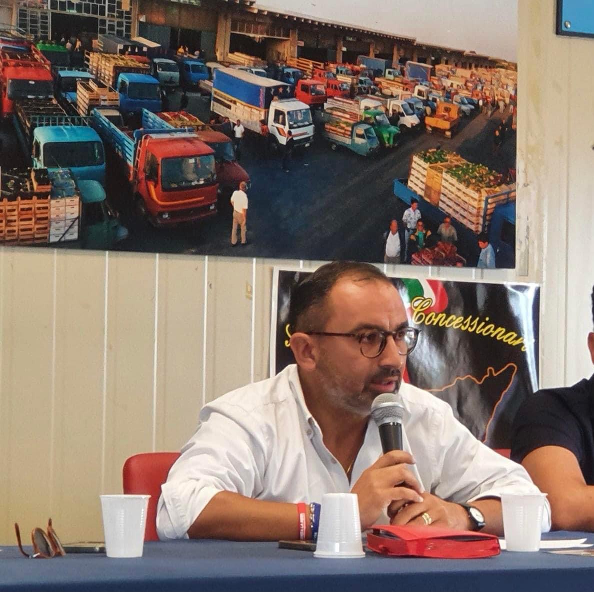 Vittoria, confronto al Mercato fra i candidati. La Rosa: ”Mi farò carico delle esigenze dei produttori”
