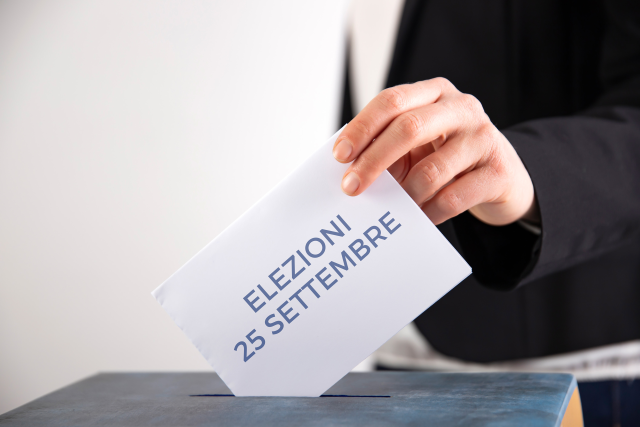 Elezioni: a mezzanotte calerà il silenzio. Ma com’è stata questa campagna elettorale? Lo abbiamo chiesto ad alcuni candidati