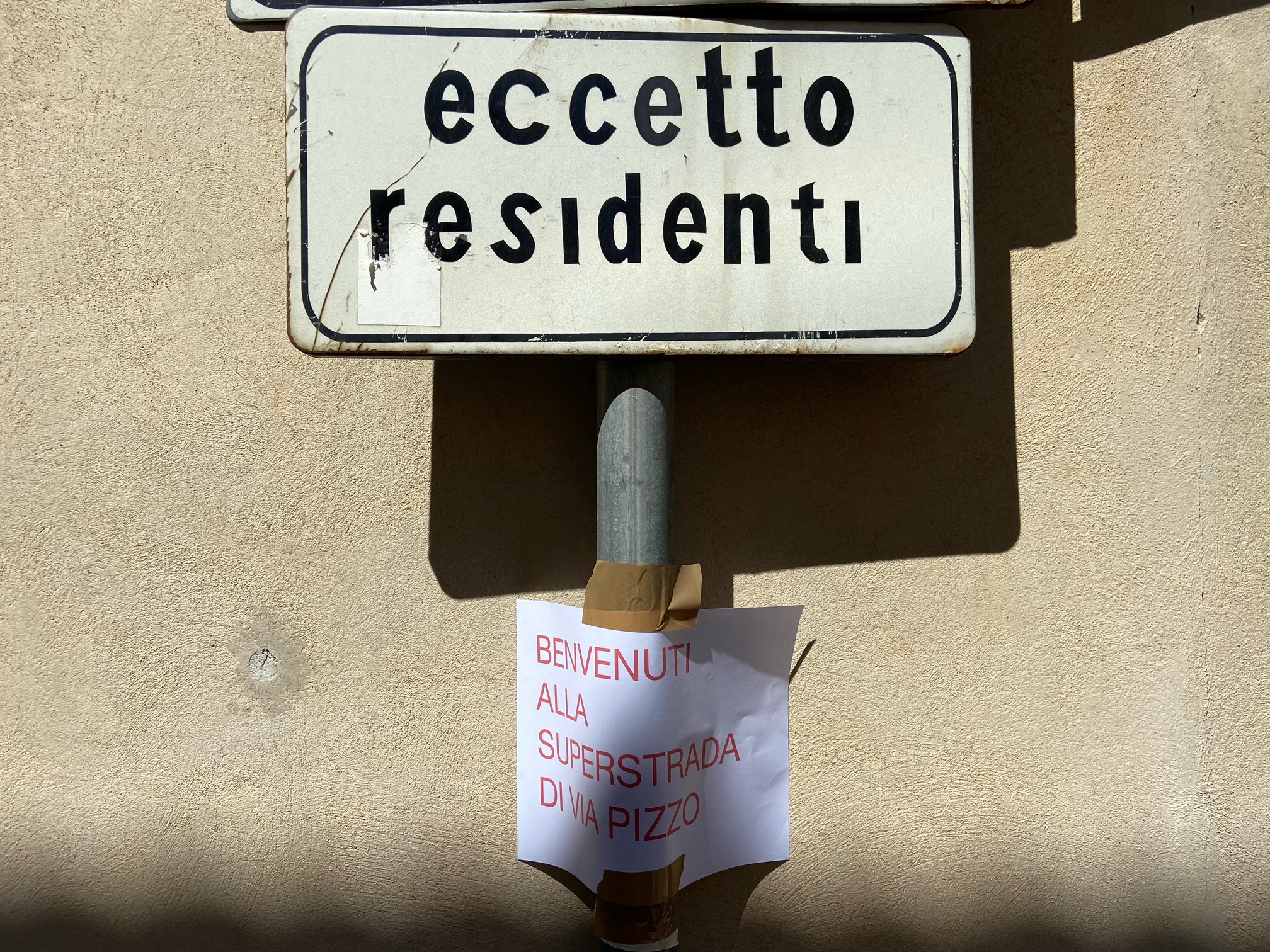 Modica, residenti del quartiere Pizzo esasperati: “Abbiamo paura e la notte non riusciamo a dormire”