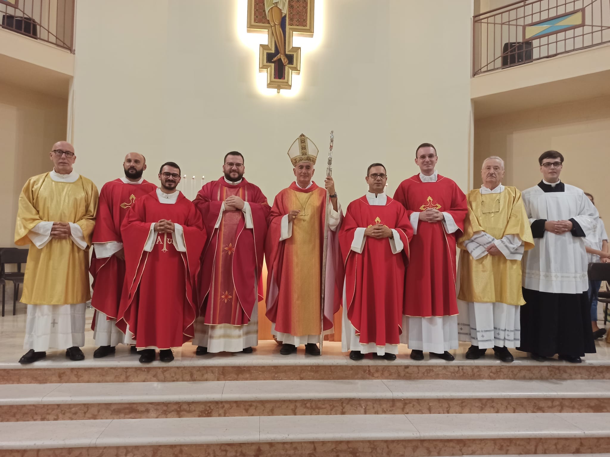 La parrocchia del Sacro Cuore a Modica ha salutato ieri il nuovo parroco Don Peppe