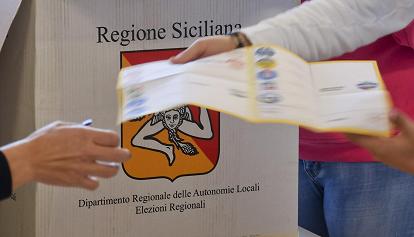 Bagni di folla, comizi, e DJ set, si chiude così la campagna elettorale per i candidati iblei