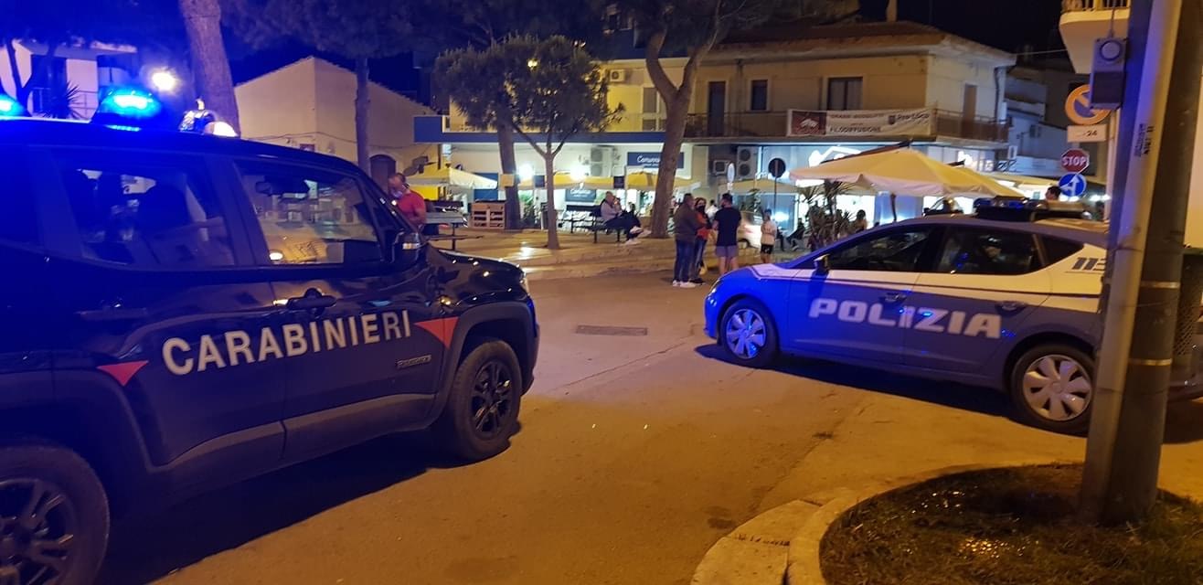 Trova la multa nell’auto della moglie e prende a calci e pugni i vigili, uomo denunciato a Scoglitti