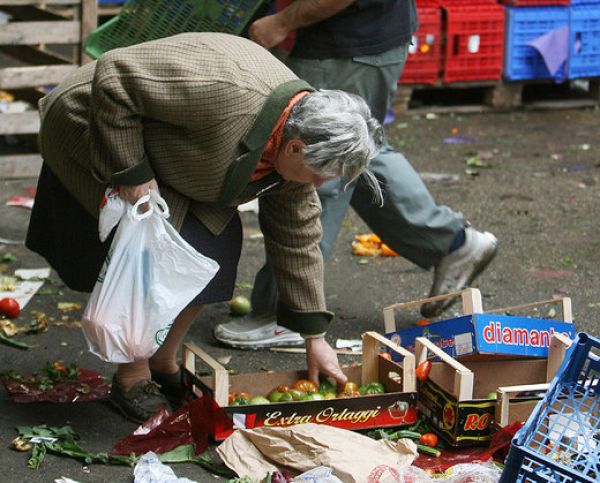 Cresce il numero di persone in stato di bisogno: + 7,7% le richieste di aiuto alla Caritas