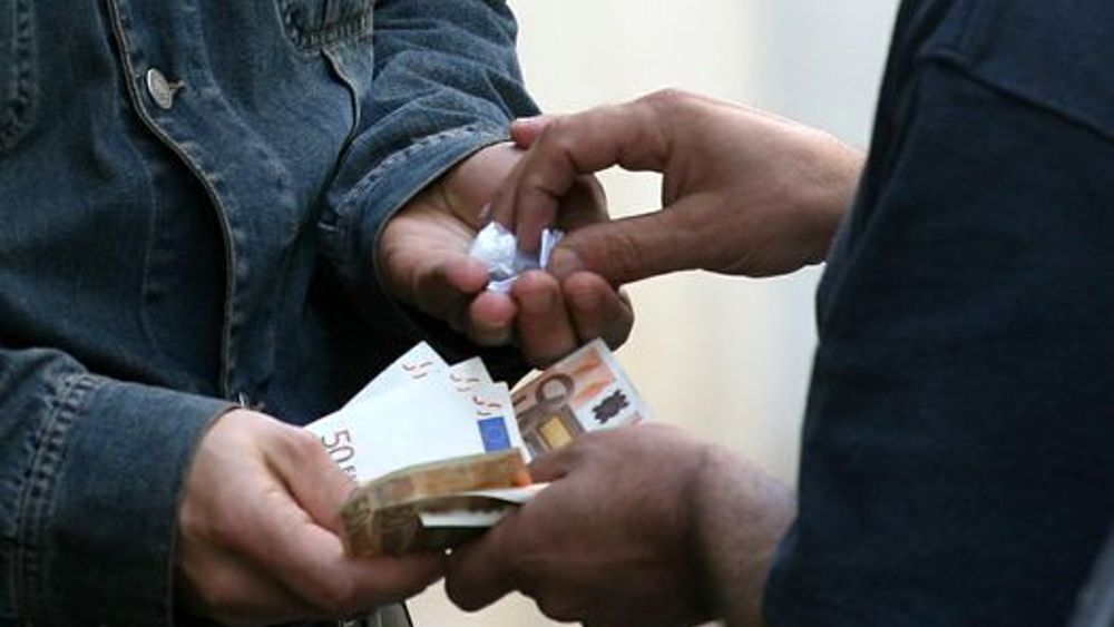 Vittoria: Spacciava droga mentre era ai domiciliari, in manette un giovane ventitreenne