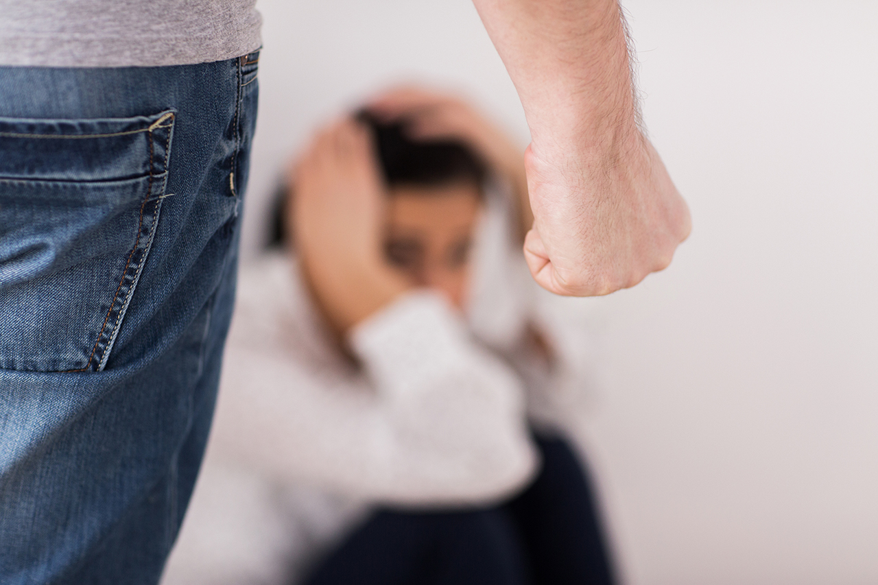 Violenza tra le mura domestiche: giovane di Comiso allontanato dalla casa familiare