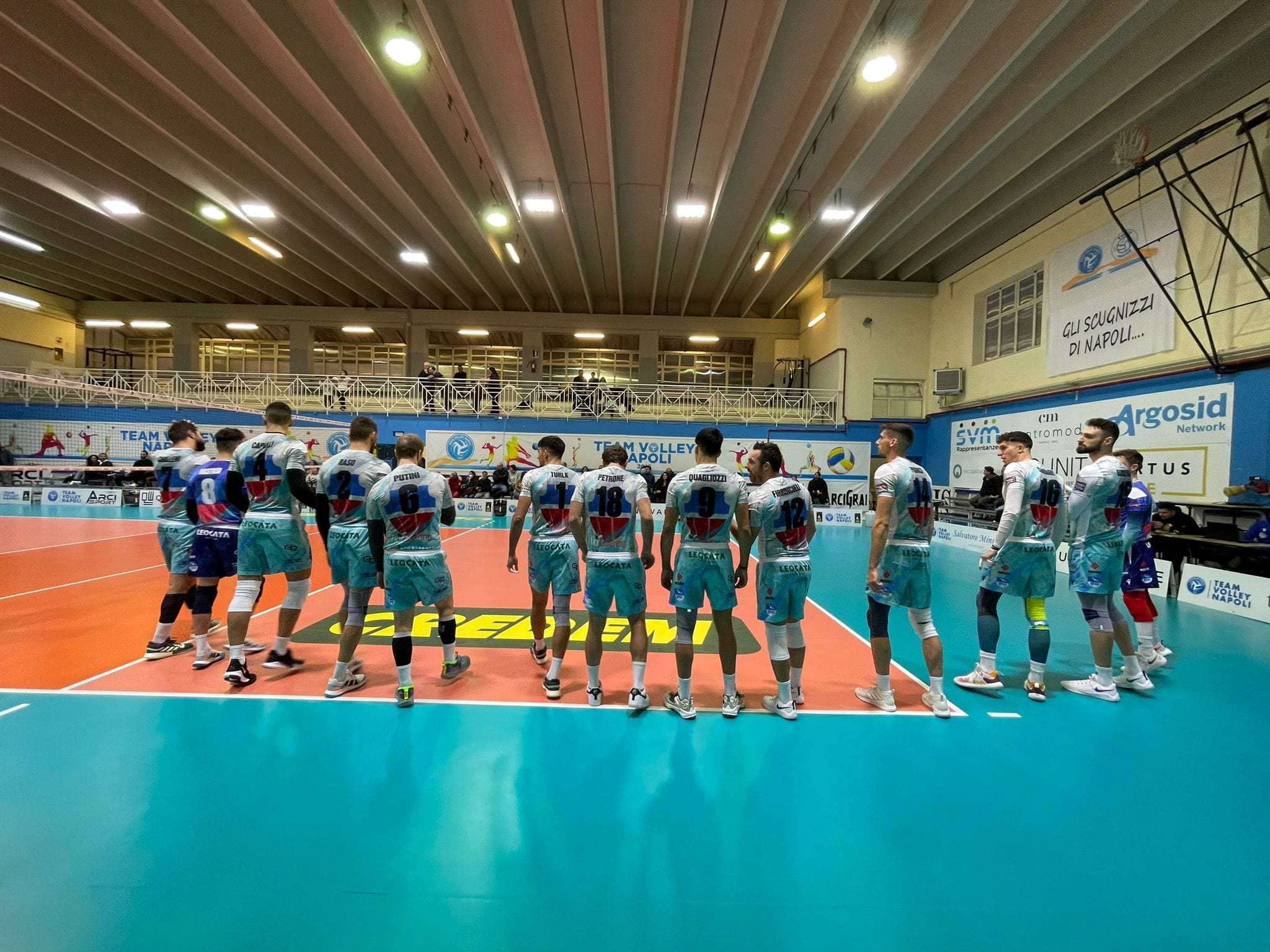 Altro “tonfo” in trasferta per l’Avimecc Modica, Napoli vince in tre set e la DS Manuela Cassibba rassegna le dimissioni