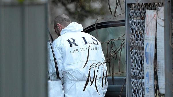 I Ris di Roma oggi a Modica per cercare nuove tracce biologiche a casa di Peppe Lucifora