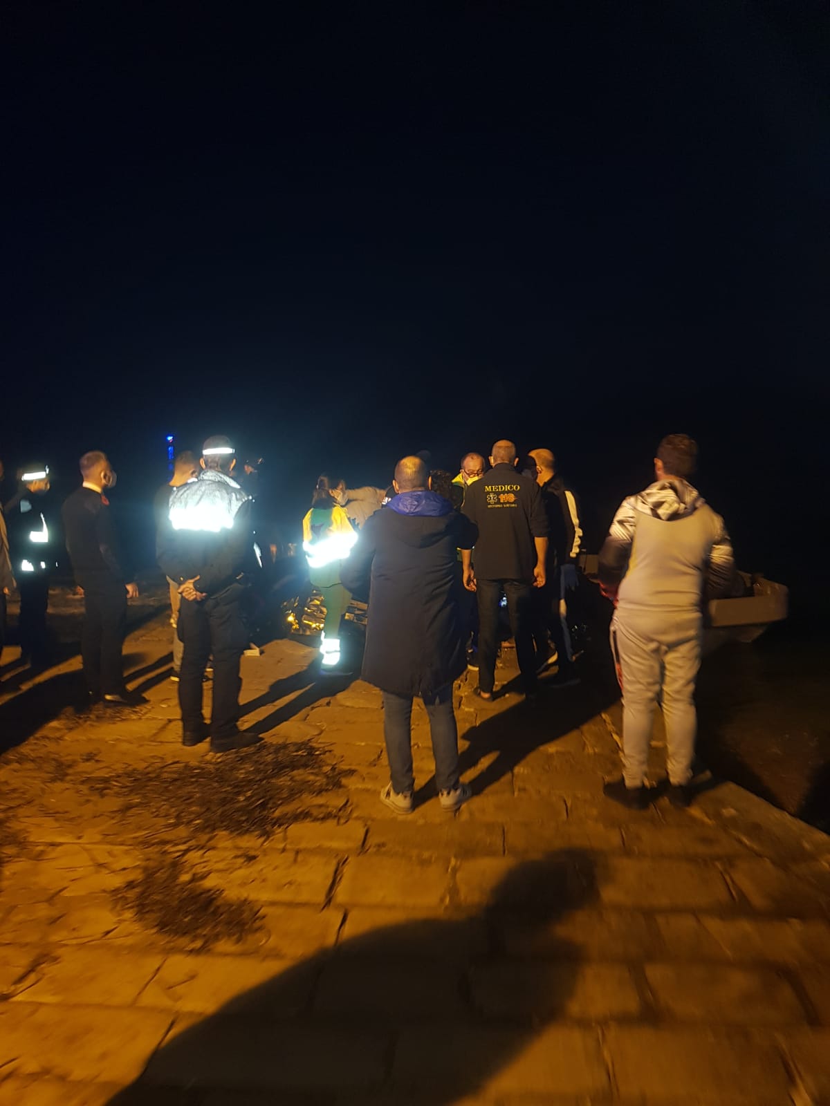 Sbarco di 30 migranti nel pomeriggio a Sampieri arrivati con una imbarcazione in vetroresina (video)