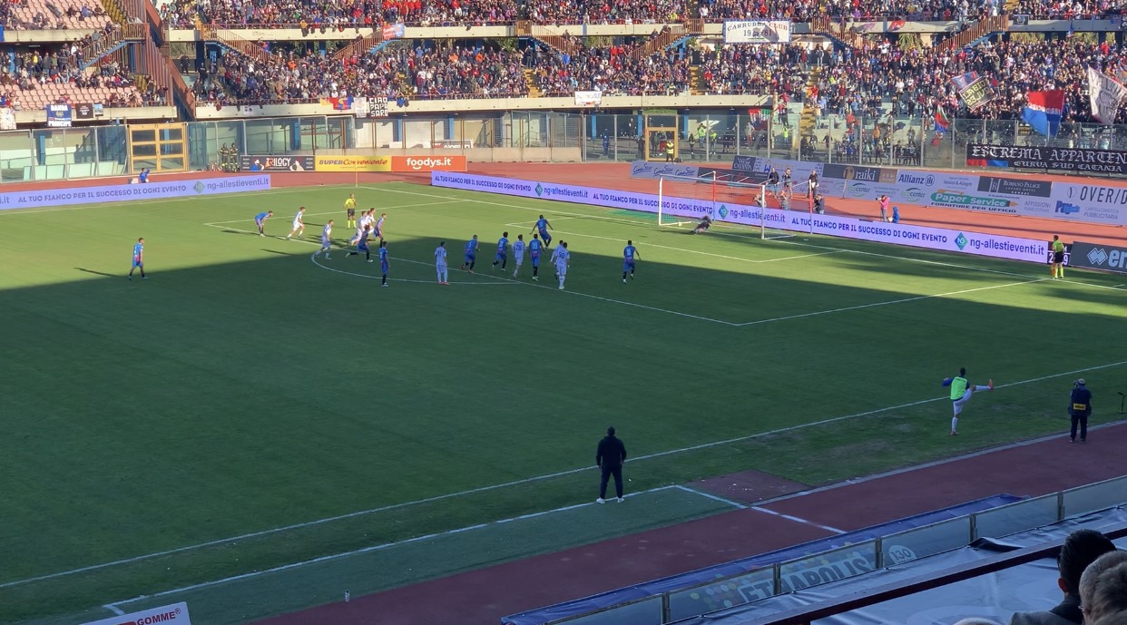 Calcio: il Ragusa non ci sta, scelte arbitrali discutibili hanno penalizzato gli azzurri, Puma: “Meritiamo rispetto”