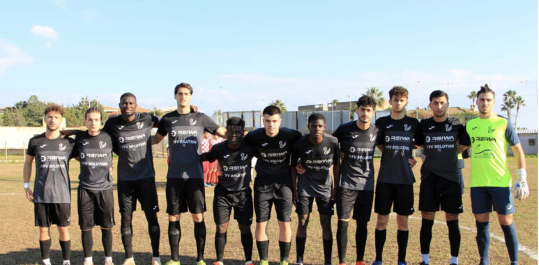 Il Santa Croce pronto per il derby con il Modica, sabato al “Kennedy” indetta la giornata biancoazzurra
