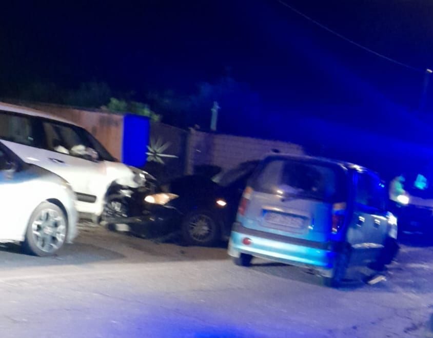 Incidente stradale a Scoglitti, carambola di auto dopo manovra azzardata, sette feriti il bilancio