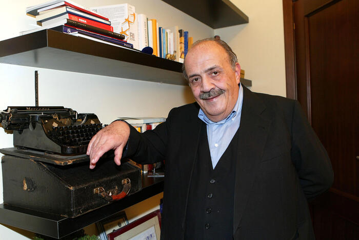 È morto Maurizio Costanzo, era il re del salotto in tv, giornalista alternativo con una innata umanità