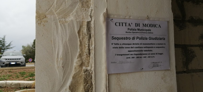 Modica, lavori abusivi: la polizia municipale sequestra due fabbricati e denuncia due donne