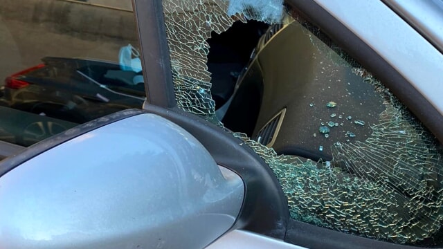 Allarme furti nelle auto in sosta davanti al Liceo Fermi a Ragusa: servono più controlli