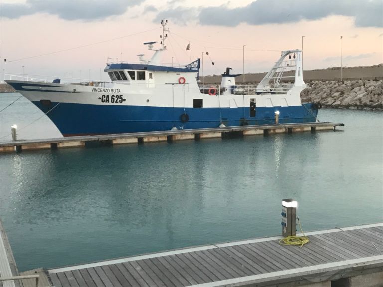 Libici tentano di sequestrare quattro pescherecci siciliani, uno è il Vincenzo Ruta di Pozzallo