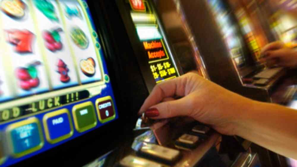 Lotta al gioco d’azzardo, controlli e multe salate a Modica, Avola e Pozzallo