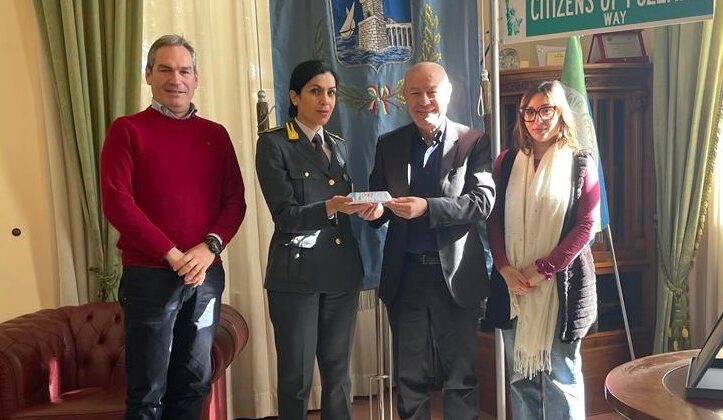 Il nuovo comandante della Tenenza di Pozzallo, il Sottotenente Vaio in visita al Comune
