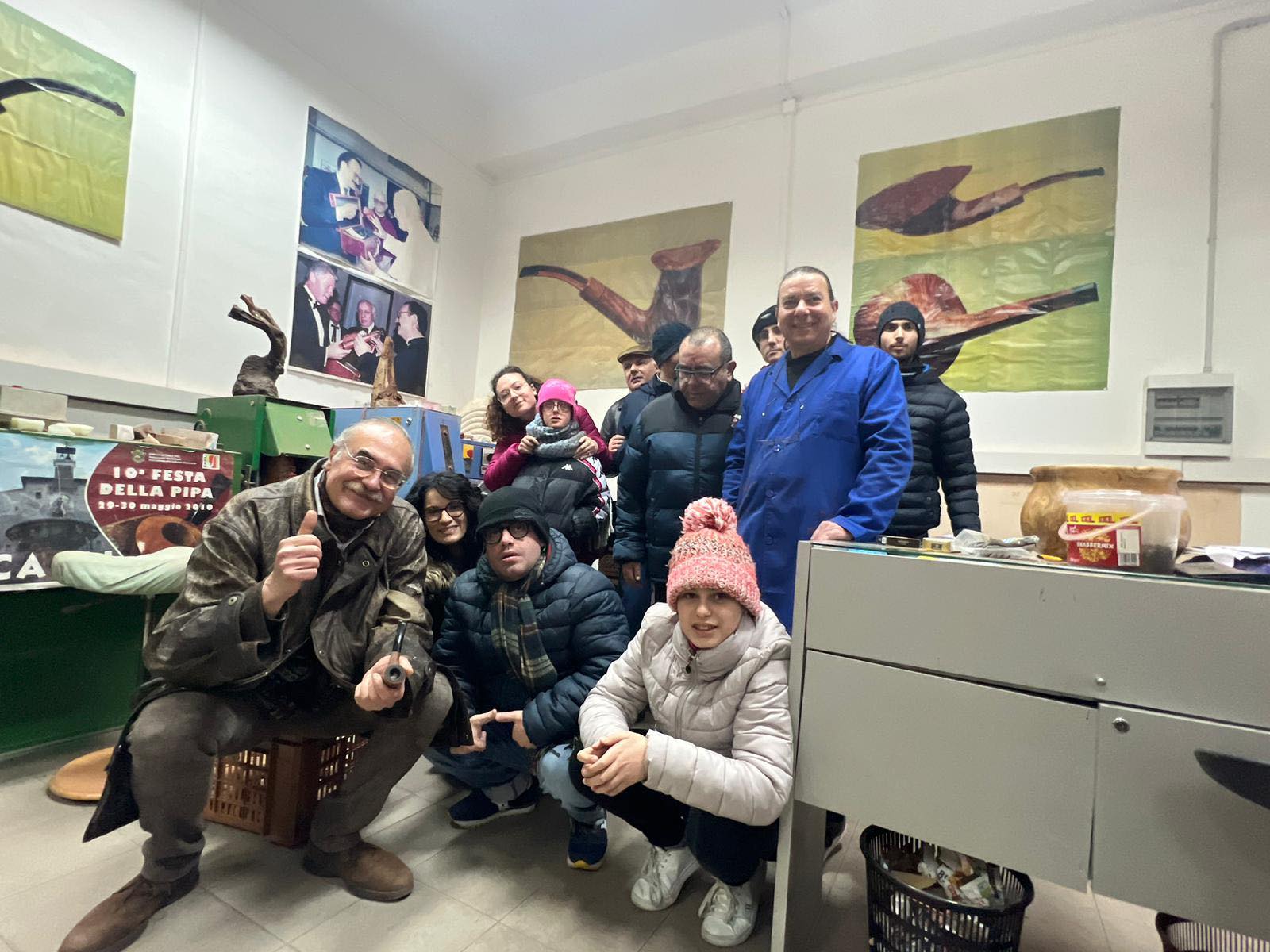 Modica: i ragazzi dell’Anffas in visita al Museo della Pipa. A breve saranno loro stessi a realizzarle