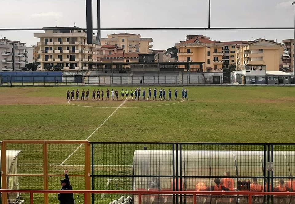Tra Real Aversa e Ragusa un pari a reti bianche che non accontenta nessuno, per gli azzurri è il sesto risultato utile consecutivo