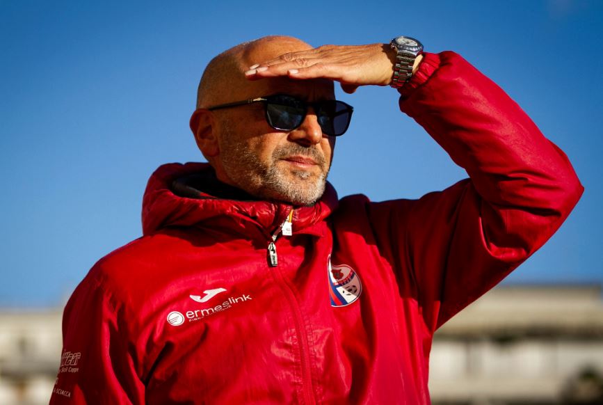 Il Modica prepara il derby con il Comiso, Betta: “Bravi ai ragazzi, quando stiamo in campo con la testa non abbiamo rivali”