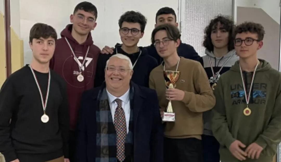 Modica: la squadra del Liceo Galilei alle fasi nazionali delle Olimpiadi di Matematica