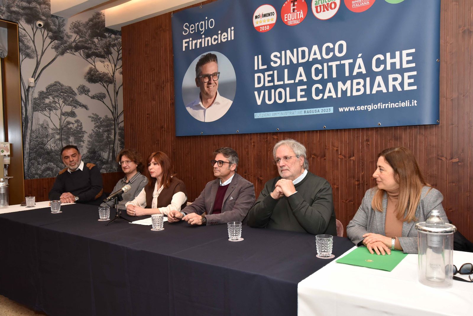 Ragusa: presentata la coalizione a sostegno del candidato del Movimento Cinque Stelle Sergio Firrincieli
