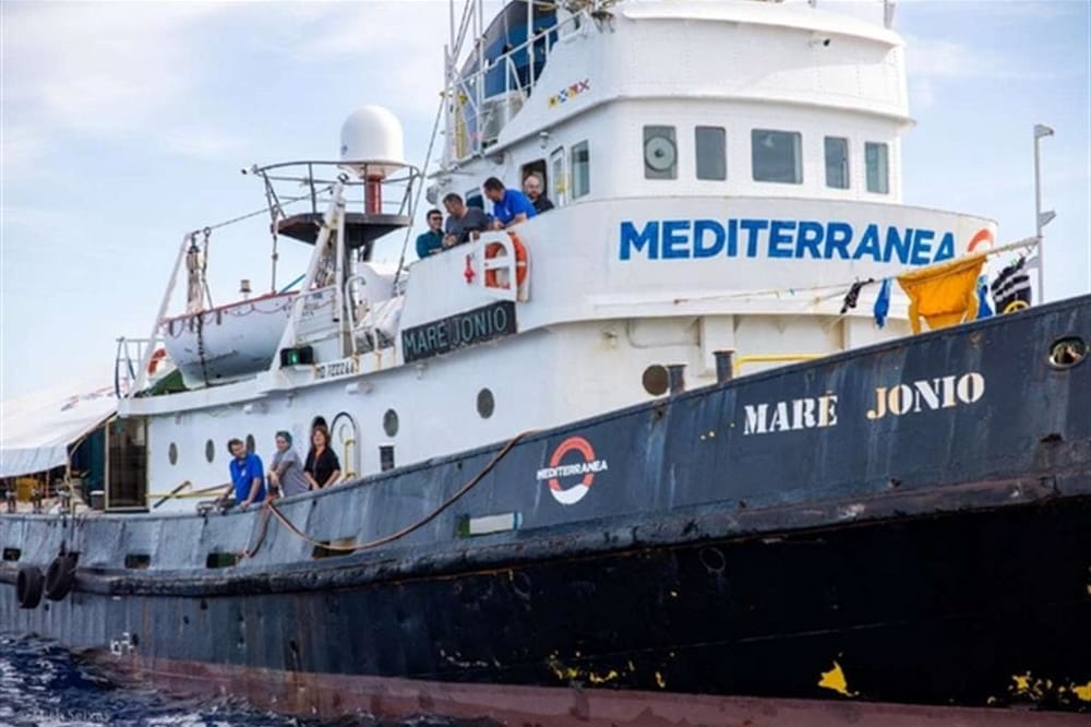 Caso “Mare Jonio” che portò migranti a Pozzallo: 7 gli indagati per favoreggiamento immigrazione