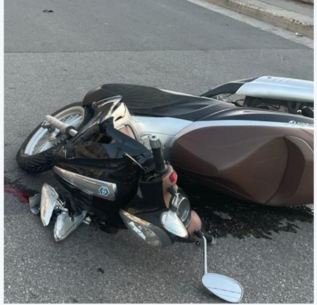 Incidente in via dei Lillà a Scicli: motociclista 26enne in codice rosso all’ospedale di Modica