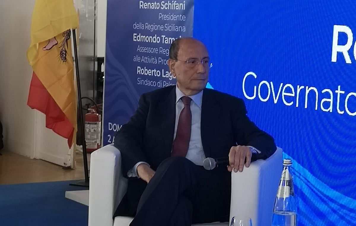 Il presidente Schifani dice no al fotovoltaico “pesante il danno ambientale subìto”