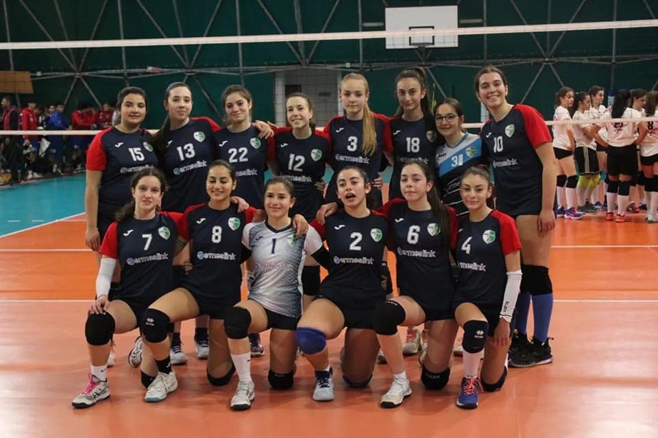 Volley Under 16: La Green Sport Modica perde in semifinale con la Wekondor Catania, le rossoblù eliminate ma a testa alta