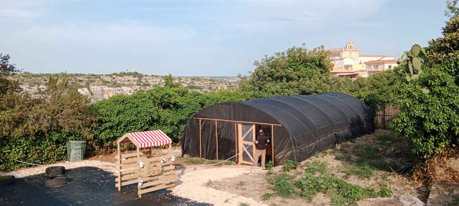 Ispica, Progetto EduGreen: terminati i lavori di riqualificazione e di arredo delle aree esterne