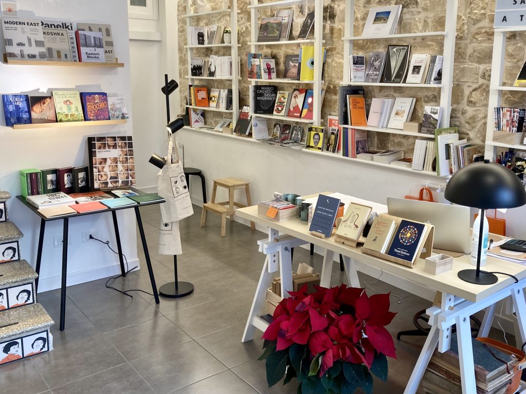 Modica, da Zazie, si presenta il Workshop diretto da Massimo Siragusa organizzato dal Ragusa Foto Festival