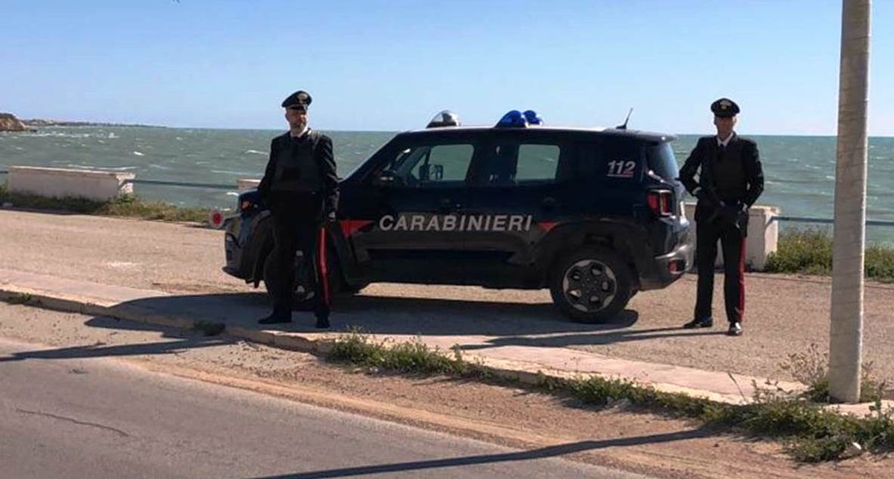 Extracomunitari responsabili di diversi reati a Scoglitti, espulsi dal Questore di Ragusa