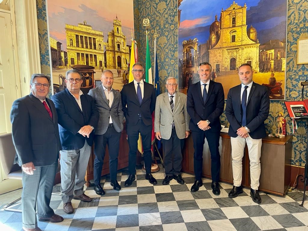 Il mercato di Vittoria ospiterà l’Ispettorato antifrode alimentari: firmato oggi il protocollo
