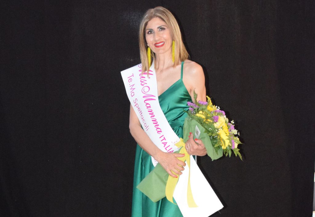 Miss mamma italiana 2023: alle selezioni di Catania la ragusana Maria Criscione vince la fascia “Gold”
