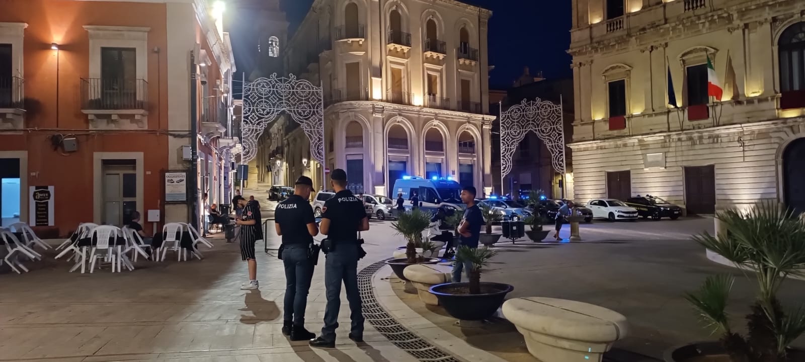 Controlli interforze a Comiso e Santa Croce, le Forze dell’Ordine tra la gente per ridare la tranquillità