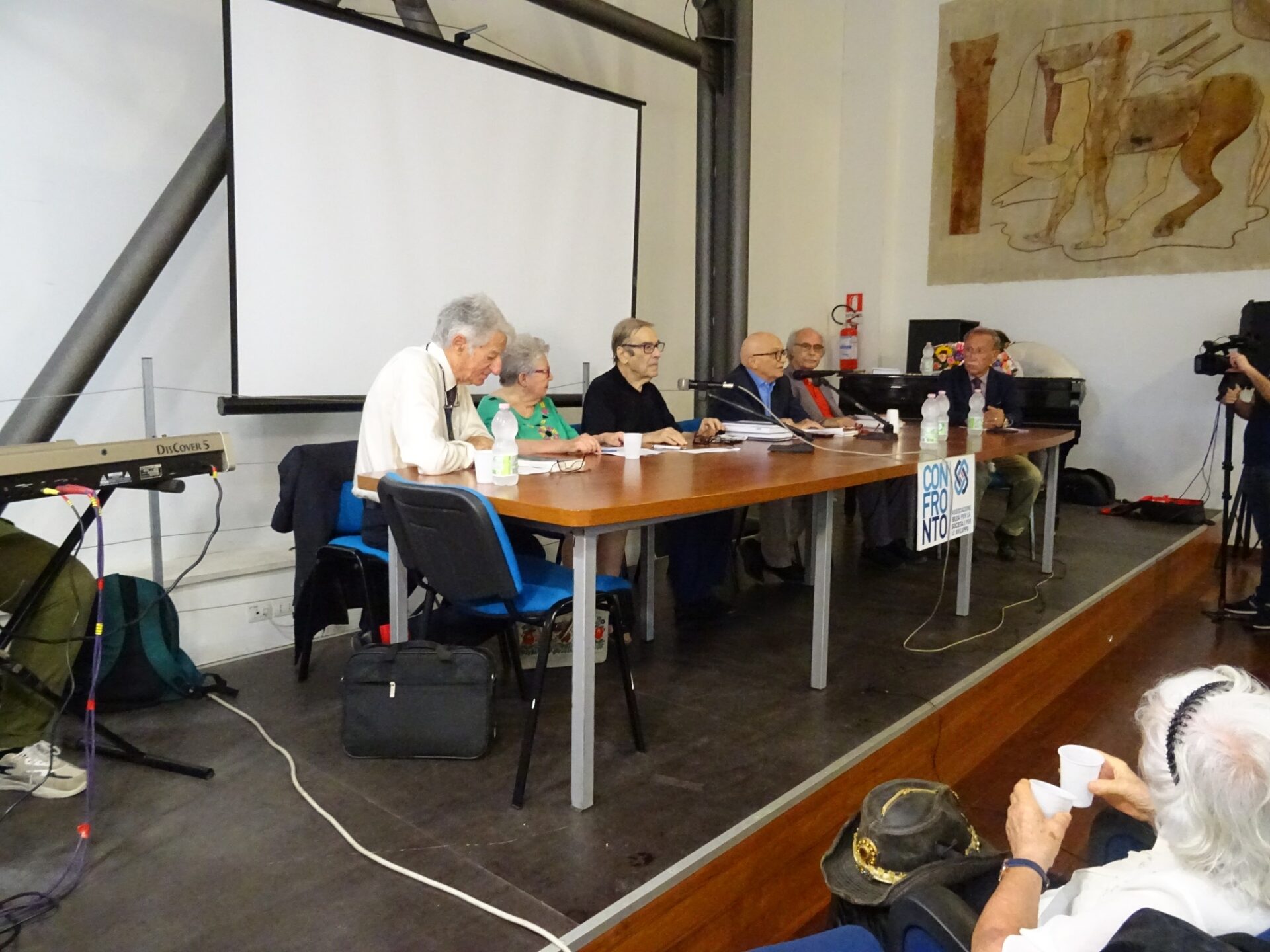 Pozzallo, presentato il libro di Michele Giardina: “Immigrazione il grande impiccio”
