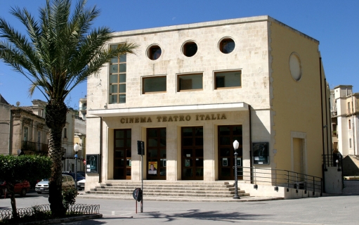 Scicli: il Teatro Italia pronto a riaprire al pubblico, sarà gestito dalla Novecento Srl di Modica