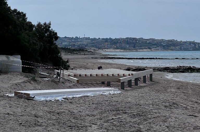 Scicli: la realizzazione di un’area attrezzata sulla spiaggia di Spinasanta preoccupa Legambiente