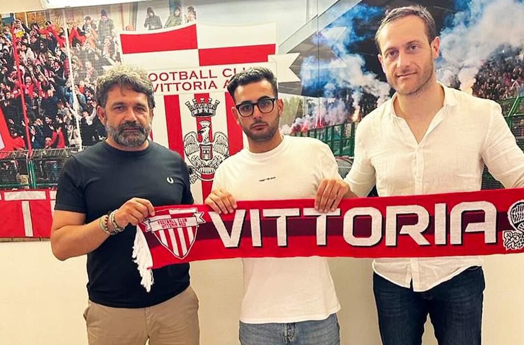 Vittoria FC, dopo le riconferme arriva il primo colpo di mercato, dal Gela arriva Francesco Mauro