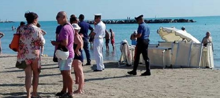Scoglitti: due bambini rischiano di annegare. Salvati da un cordone umano di volontari