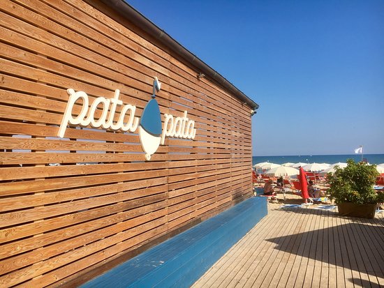 Il Premio “Portatori di Gioia” 2024 al Living del Pata Pata di Sampieri